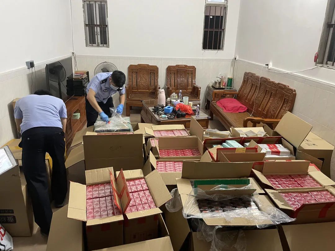汕尾警方在陸豐東海查獲假煙窩點