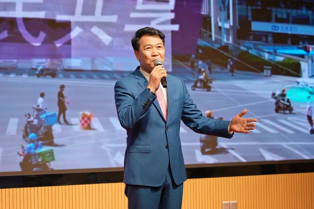 好網(wǎng)民代表交流發(fā)言