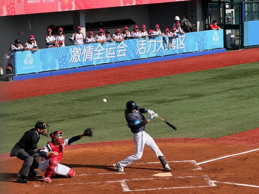 *棒球運(yùn)動(dòng)員比賽的精彩瞬間